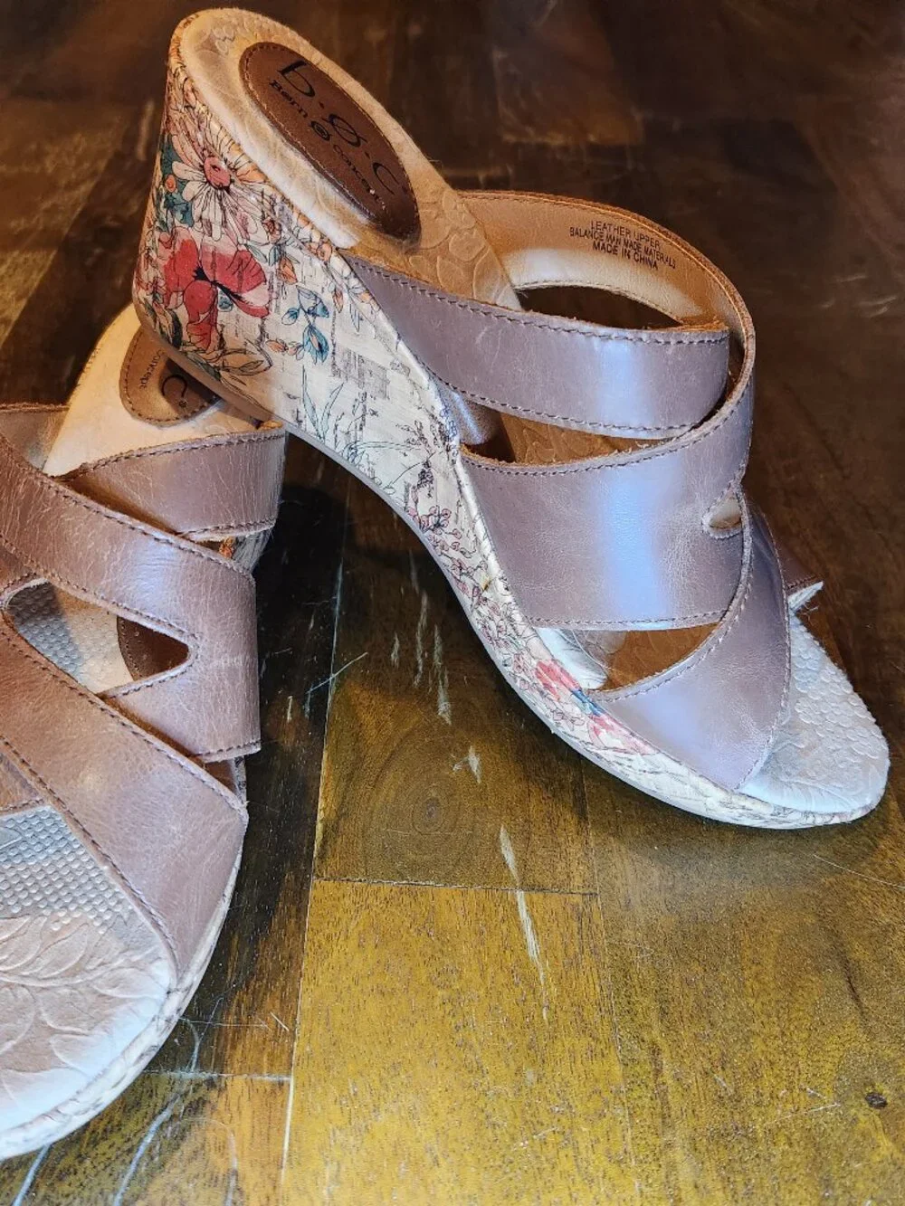 b.o.c. Wedge